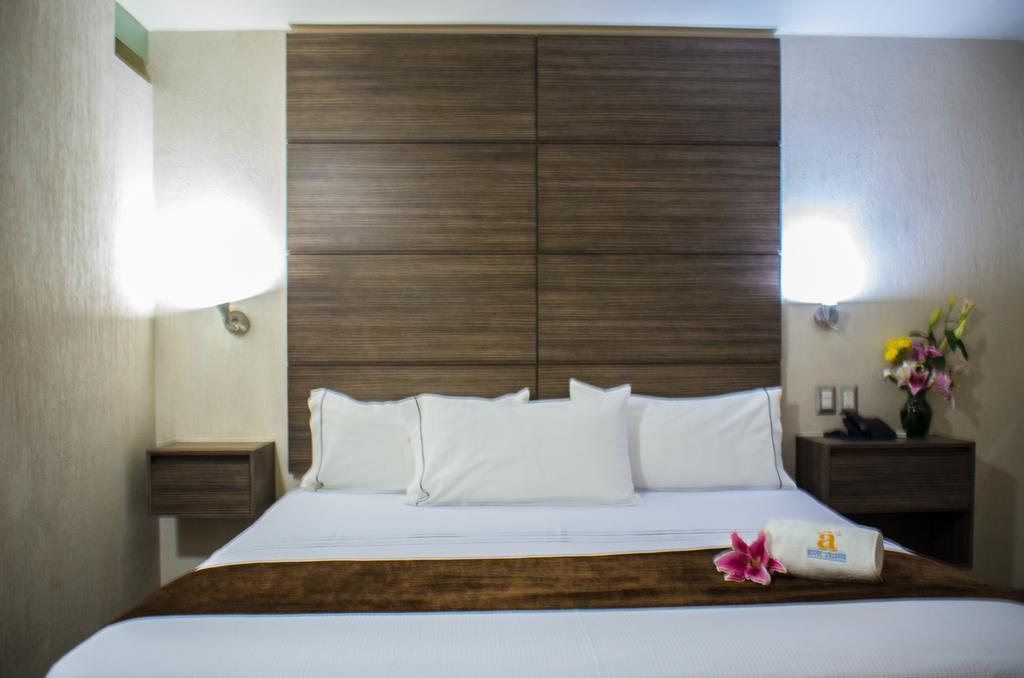 Hotel Expo Abastos Guadalajara Esterno foto